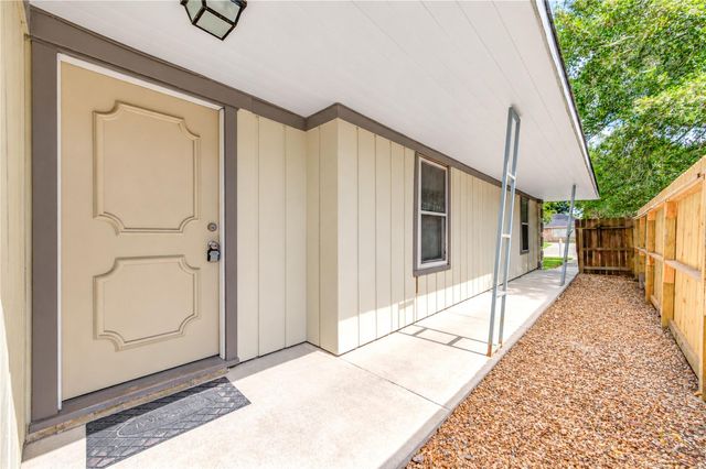 7406 Riptide Drive, Houston, TX 77072
