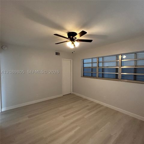 2416 SE 2nd St 1, Pompano Beach, FL 33062