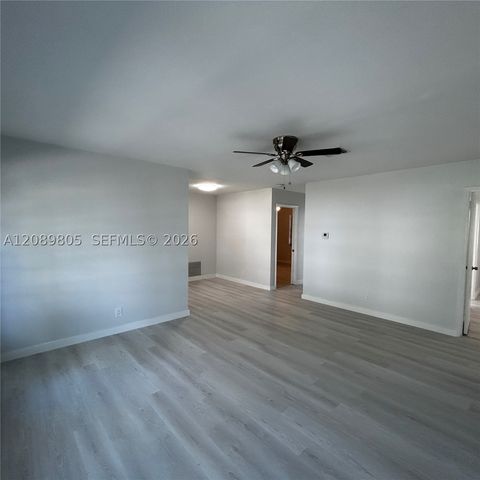 2416 SE 2nd St 1, Pompano Beach, FL 33062