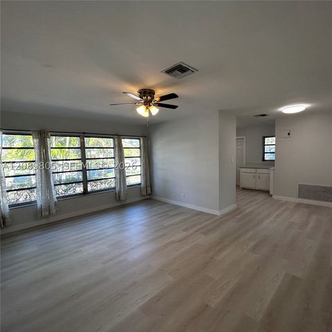 2416 SE 2nd St 1, Pompano Beach, FL 33062
