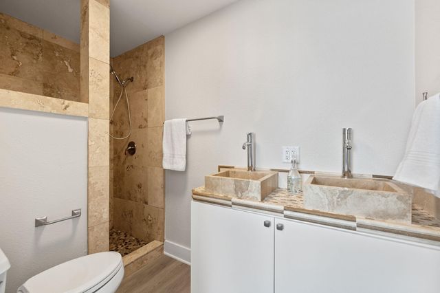 1171 Nickols Ave 1, Austin, TX 78721