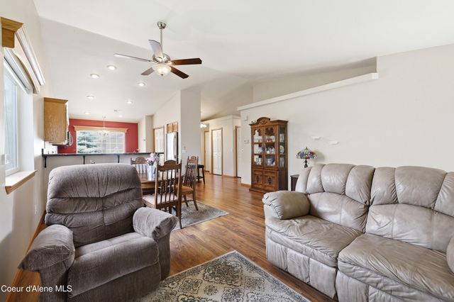 2064 W Normandie LN, Coeur D'alene, ID 83815
