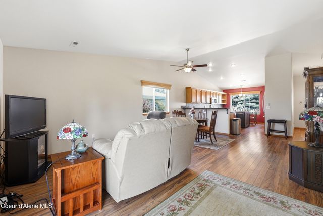 2064 W Normandie LN, Coeur D'alene, ID 83815