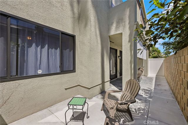 17702 Sergio Circle 102, Huntington Beach, CA 92647