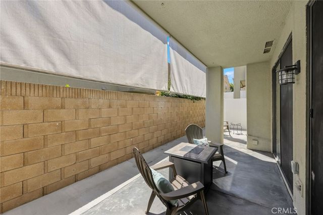 17702 Sergio Circle 102, Huntington Beach, CA 92647
