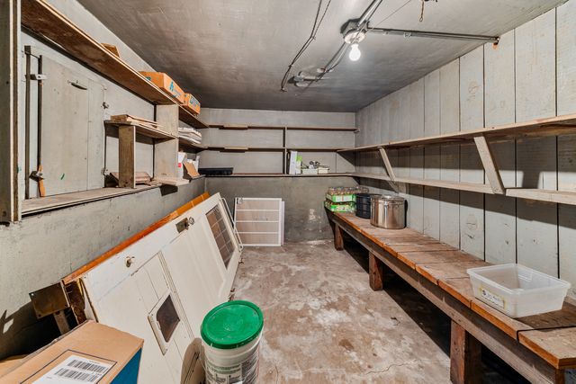 4917 N Kilbourn Avenue, Chicago, IL 60630