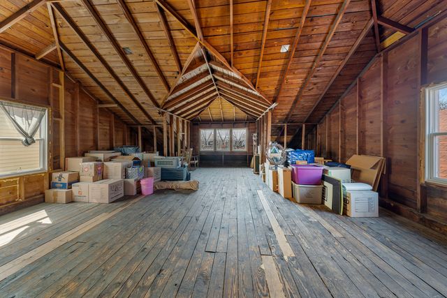 4917 N Kilbourn Avenue, Chicago, IL 60630