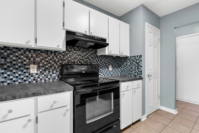208 Greencastle Drive, Goose Creek, SC 29445