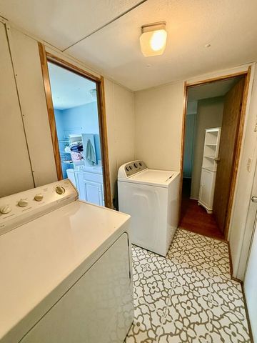 545 Mansard Island Dr, Springville, TN 38256