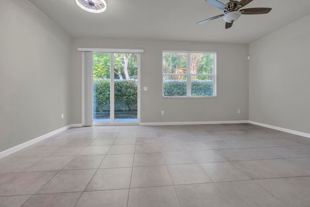 5659 Enclave Drive, Riviera Beach, FL 33407