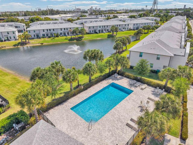 5659 Enclave Drive, Riviera Beach, FL 33407