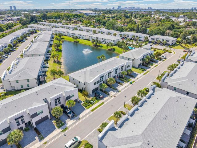 5659 Enclave Drive, Riviera Beach, FL 33407