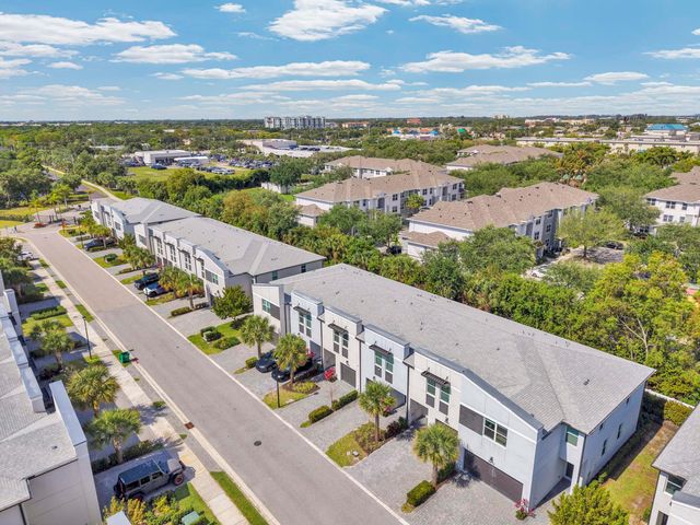 5659 Enclave Drive, Riviera Beach, FL 33407