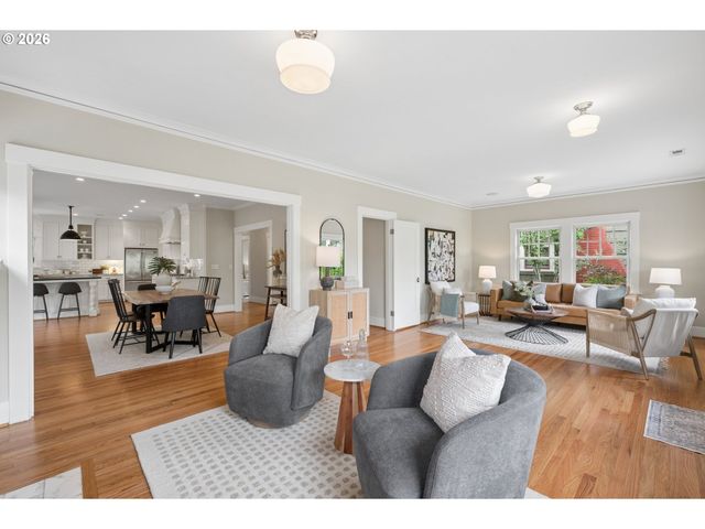 3127 Ne MASON St, Portland, OR 97211