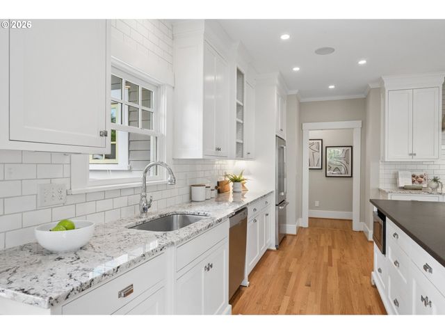 3127 Ne MASON St, Portland, OR 97211