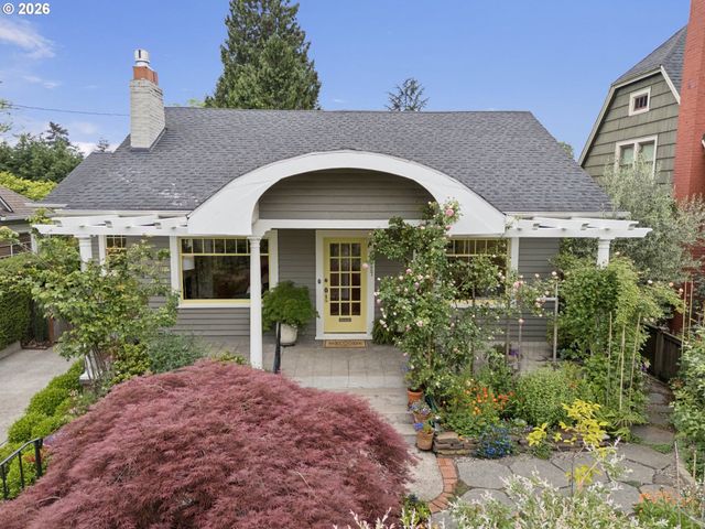 3127 Ne MASON St, Portland, OR 97211