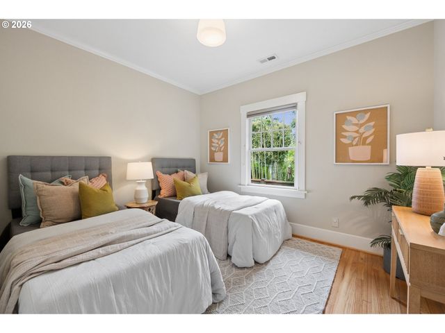 3127 Ne MASON St, Portland, OR 97211