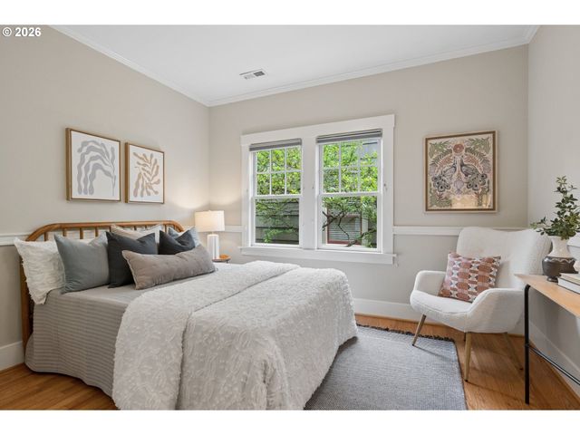 3127 Ne MASON St, Portland, OR 97211