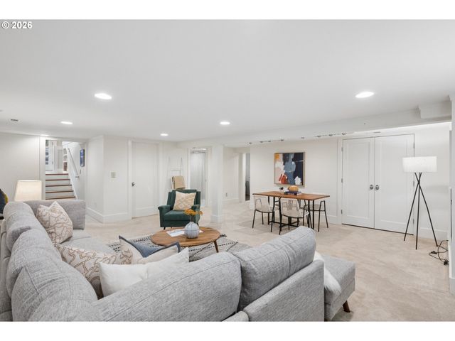 3127 Ne MASON St, Portland, OR 97211