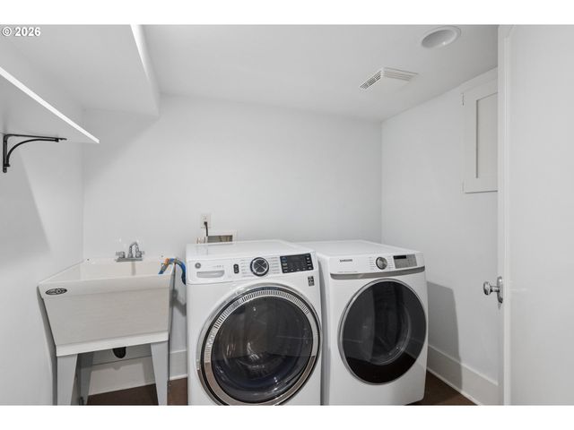 3127 Ne MASON St, Portland, OR 97211