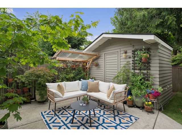 3127 Ne MASON St, Portland, OR 97211