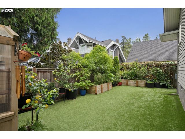 3127 Ne MASON St, Portland, OR 97211