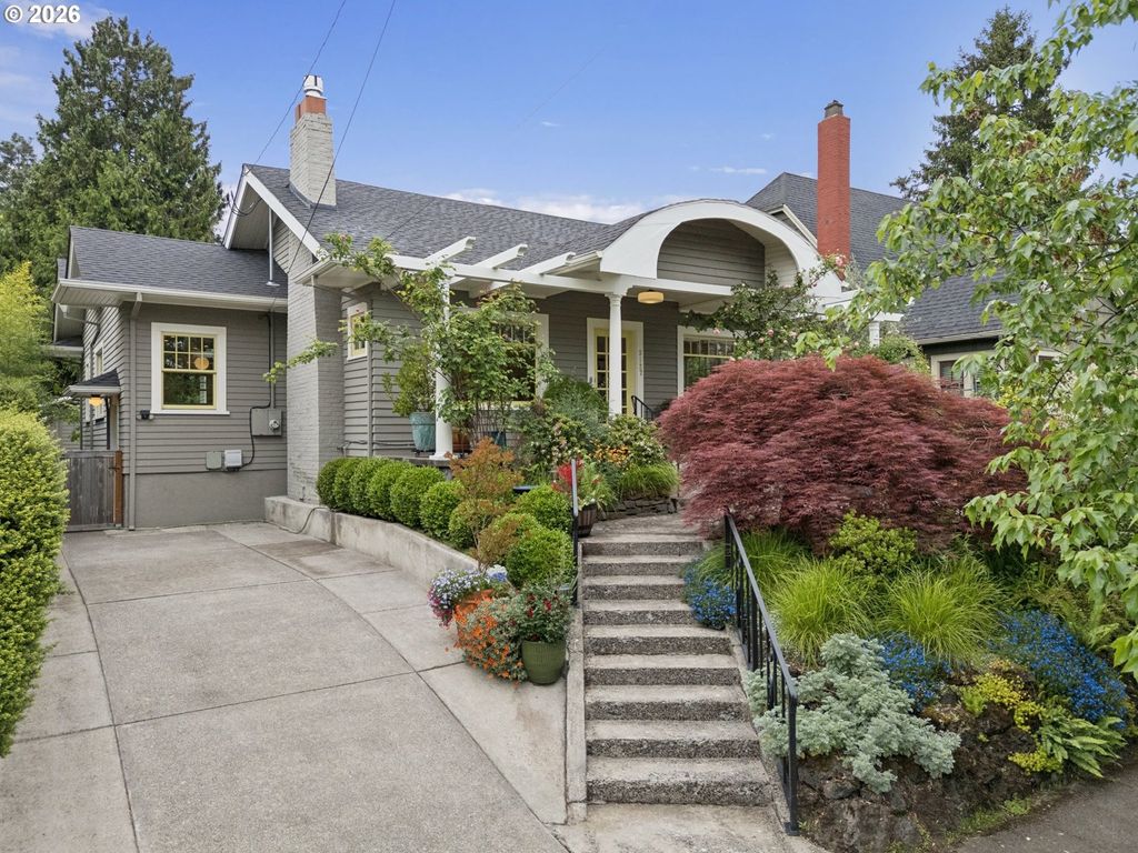 3127 Ne MASON St, Portland, OR 97211