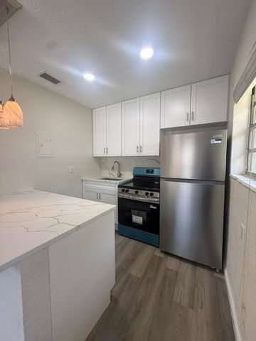 712 SW 14th Avenue 1, Fort Lauderdale, FL 33312