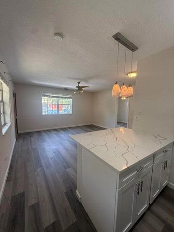712 SW 14th Avenue 1, Fort Lauderdale, FL 33312