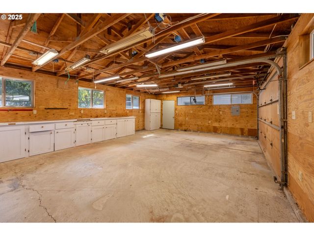 87830 TERRACE VIEW Dr, Florence, OR 97439