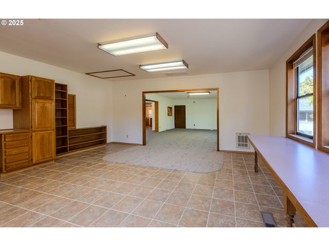 87830 TERRACE VIEW Dr, Florence, OR 97439