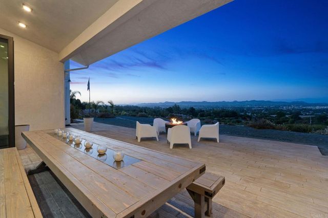 42950 Ivy Street, Murrieta, CA 92562