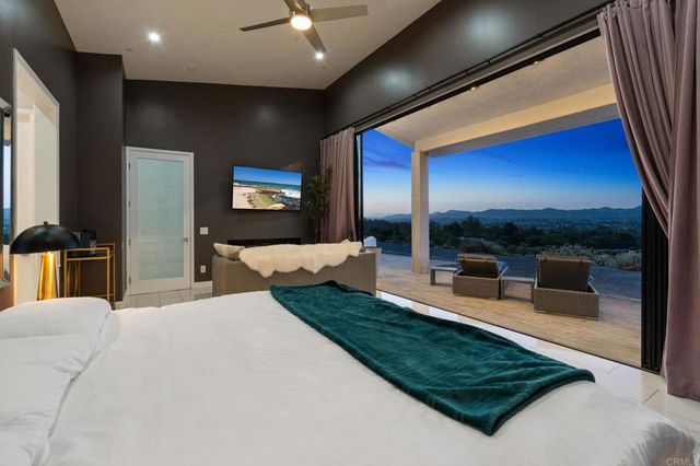 42950 Ivy Street, Murrieta, CA 92562