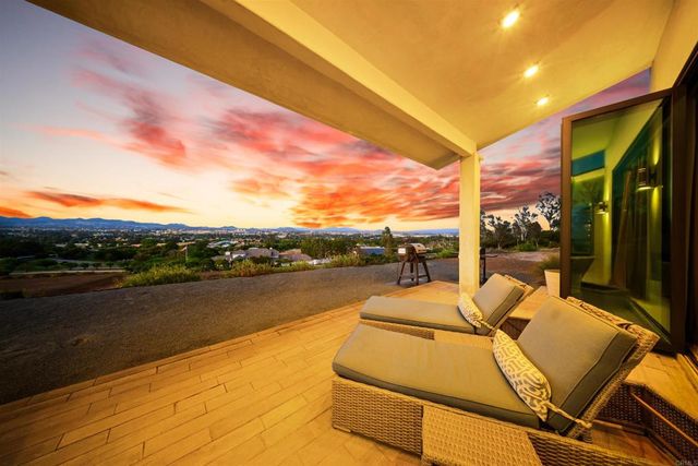42950 Ivy Street, Murrieta, CA 92562