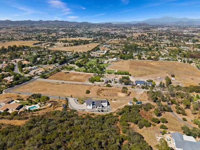 42950 Ivy Street, Murrieta, CA 92562