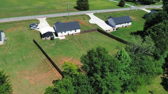 2077 Boiling Springs Hwy, Gaffney, SC 29341