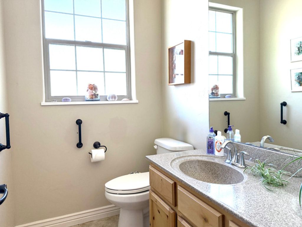 Image 5 of property listing at 1148 W 1150 S #12, Payson, UT 84651