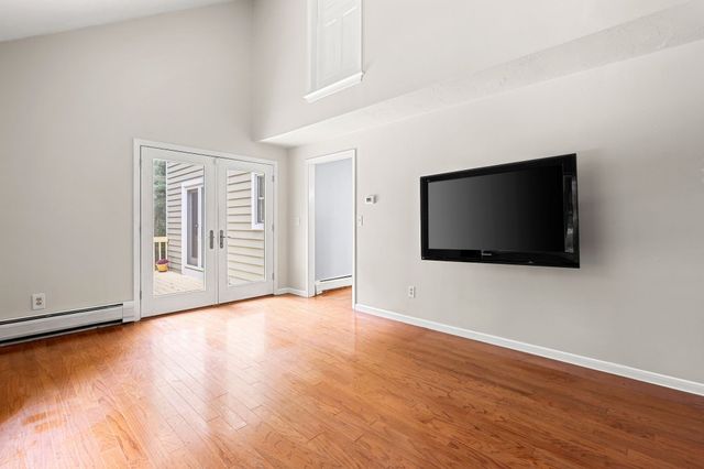 1 Nottingham Dr, Raynham, MA 02767