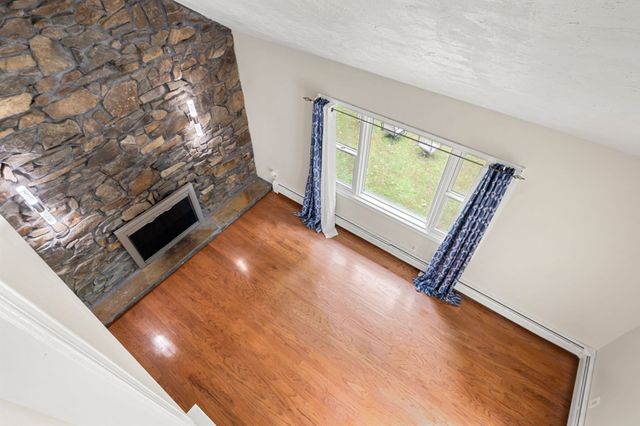 1 Nottingham Dr, Raynham, MA 02767