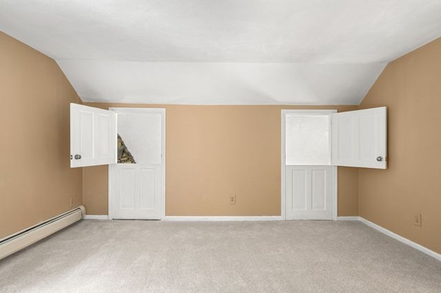 1 Nottingham Dr, Raynham, MA 02767