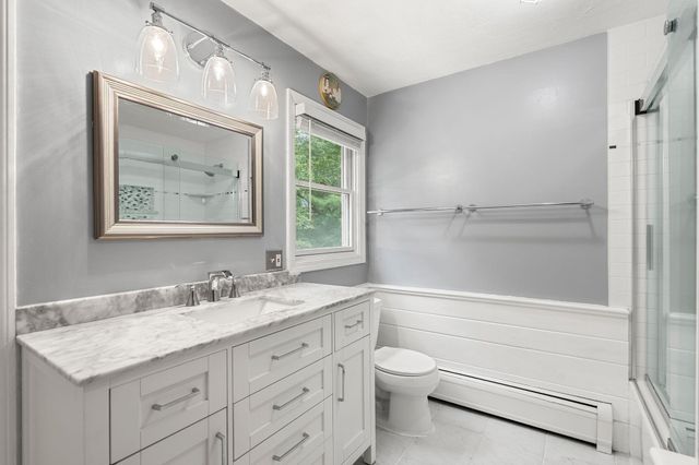 1 Nottingham Dr, Raynham, MA 02767
