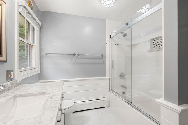 1 Nottingham Dr, Raynham, MA 02767