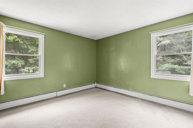 1 Nottingham Dr, Raynham, MA 02767