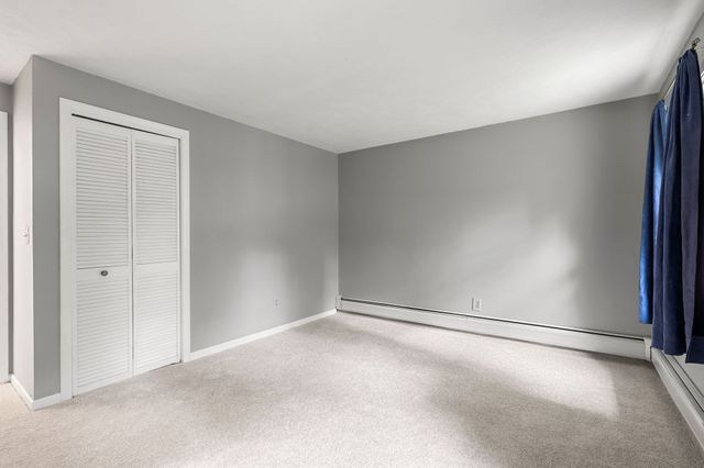 1 Nottingham Dr, Raynham, MA 02767