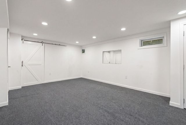 1 Nottingham Dr, Raynham, MA 02767