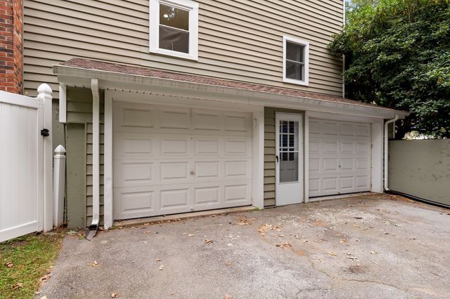 1 Nottingham Dr, Raynham, MA 02767