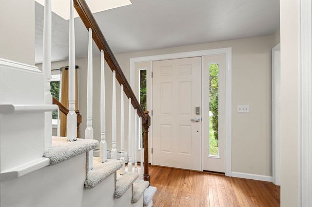 1 Nottingham Dr, Raynham, MA 02767