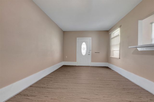 4826 Airport Boulevard, Houston, TX 77048