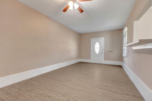 4826 Airport Boulevard, Houston, TX 77048