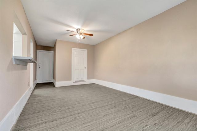 4826 Airport Boulevard, Houston, TX 77048